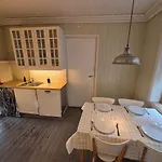 Penthouse With Garden And Amazing View, アパート