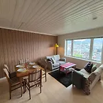 アパート Penthouse With Garden And Amazing View, ベルゲン